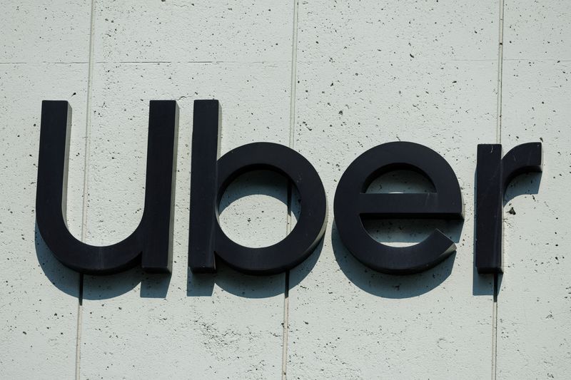 &copy; Reuters. The Uber logo is shown on the building in Los Angeles, California, U.S., February 14, 2024.  REUTERS/Mike Blake/File Photo