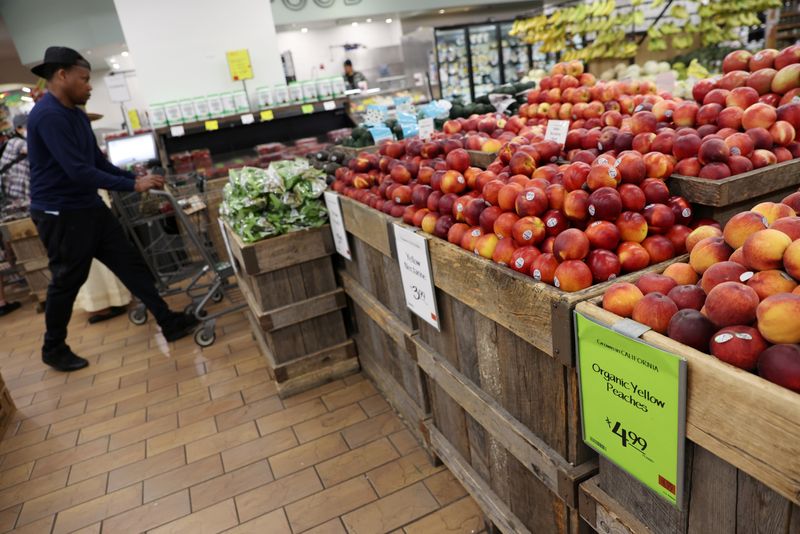 &copy; Reuters. Supermercado em Nova Yorkn10/06/2022. REUTERS/Andrew Kelly/File Photo