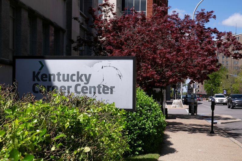 © Reuters. A career center sign is seen as Kentucky Labor Cabinet reopens 13 Regional Career Centers for in-person unemployment insurance services, in Louisville, Kentucky, U.S., April 15, 2021. REUTERS/Amira Karaoud/File Photo