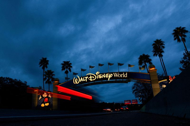 &copy; Reuters. Entrada do Walt Disney World em Orlando, na Flóridan8/10/2024 REUTERS/Jose Luis Gonzalez/Arquivo