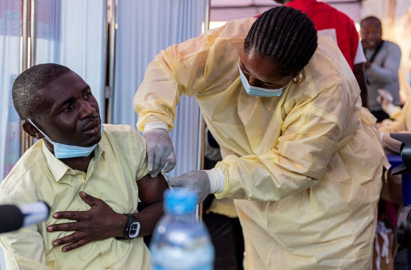 &copy; Reuters. Vacinação contra mpox em Goma, província de Kivu do Norte, República Democrática do Congon05/10/2024nREUTERS/Stringer