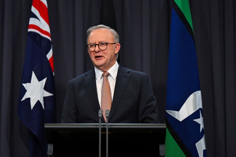 &copy; Reuters. FILE PHOTO: Australian Prime Minister Anthony Albanese speaks during a press conference at the Parliament House in Canberra, Australia, June 17, 2024.    Lukas Coch/Pool via REUTERS/File Photo