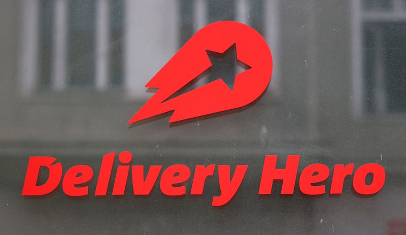 © Reuters. The Delivery Hero's logo is pictured at its headquarters in Berlin, Germany, August 18, 2020. REUTERS/Fabrizio Bensch/ File Photo