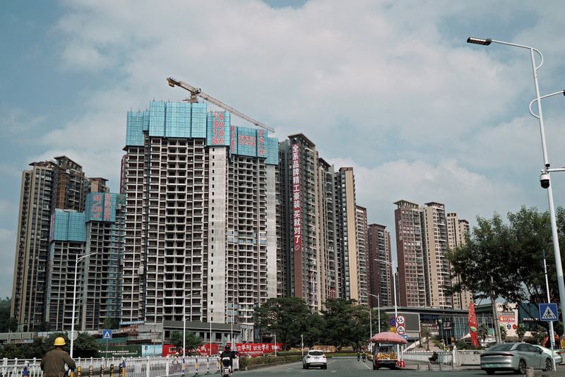 &copy; Reuters. Prédios em construção em Huizhou, Chinan10/10/2024.  REUTERS/Nicoco Chan/File Photo