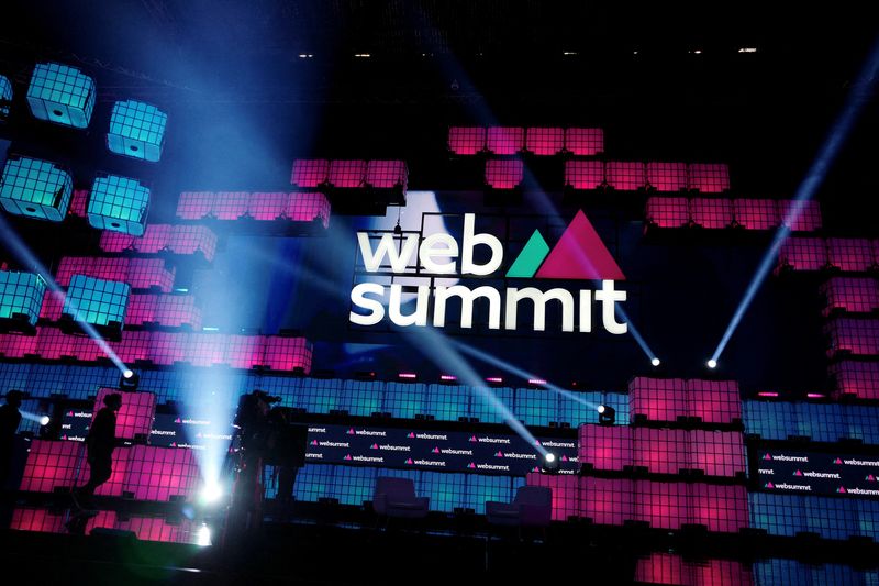 &copy; Reuters. FILE PHOTO: Closing ceremony of Web Summit, in Lisbon, Portugal, November 16, 2023. REUTERS/Pedro Nunes/File Photo