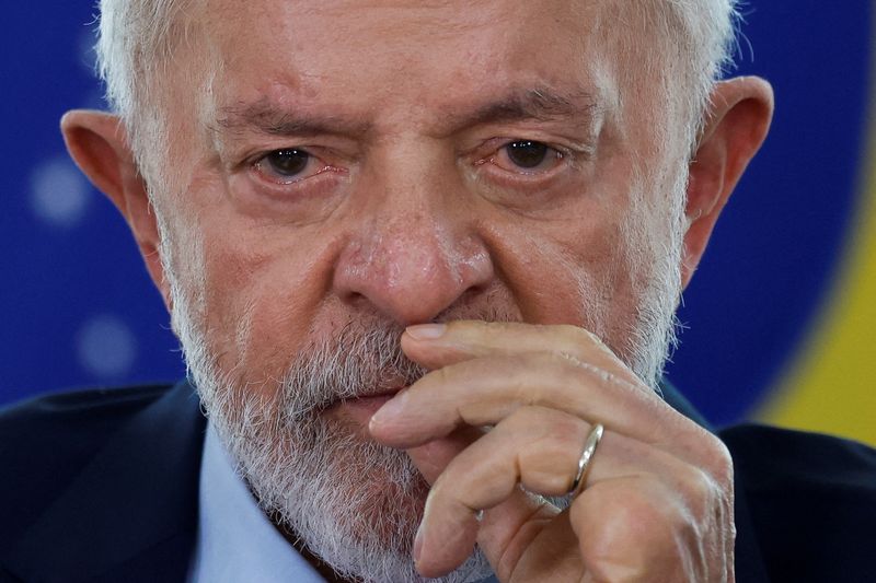 &copy; Reuters. FILE PHOTO: Brazil's President Luiz Inacio Lula da Silva attends a ceremony at the Planalto Palace in Brasilia, Brazil November 6, 2024. REUTERS/Adriano Machado/File Photo