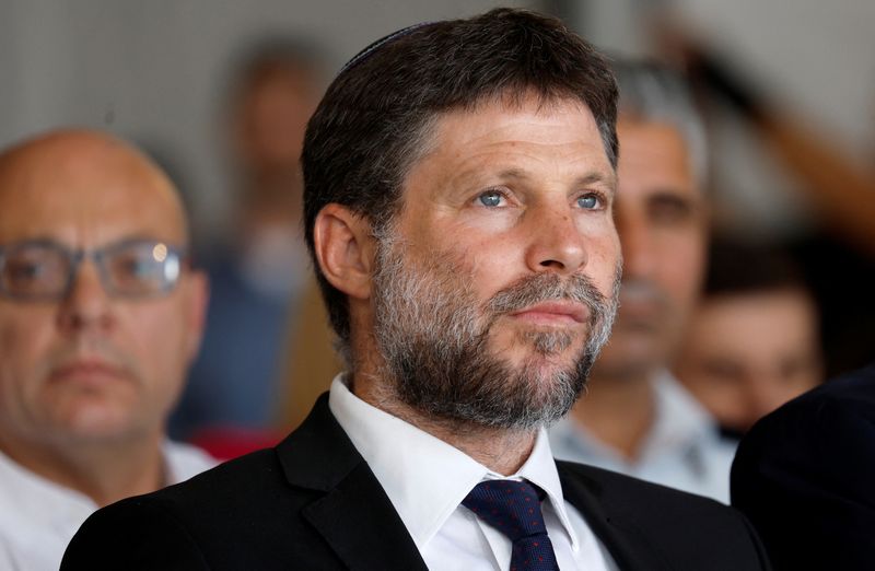 &copy; Reuters. O ministro das Finanças de Israel, Bezalel Smotrich, em evento de inauguração de linha ferroviária leve em Tel Aviv, Israeln17/08/2023nREUTERS/Amir Cohen