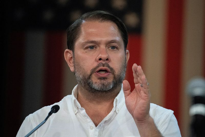 © Reuters. FILE PHOTO: Arizona Democratic U.S. Senate candidate Ruben Gallego speaks during Harris-Walz Campaign Rally by Arizona Democratic Party at Celebrity Theatre in Phoenix, Arizona, U.S. November 4, 2024. REUTERS/Go Nakamura/File Photo