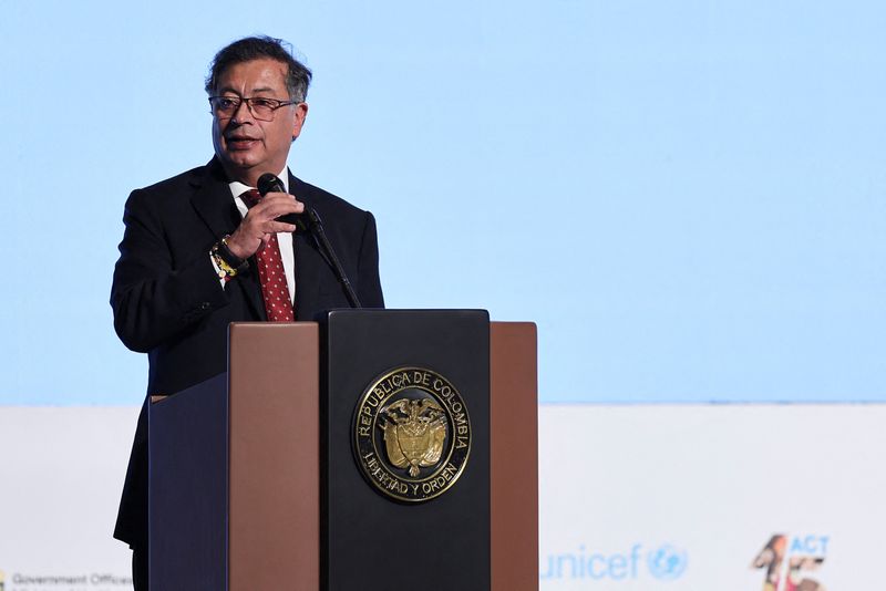 © Reuters. FILE PHOTO: Colombian President Gustavo Petro speaks during the Global Ministerial Conference on ending violence against children, in Bogota, Colombia November 7, 2024. REUTERS/Luisa Gonzalez/File Photo