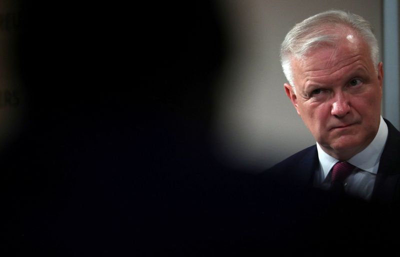 &copy; Reuters. Il governatore della Banca di Finlandia Olli Rehn partecipa a un evento Reuters Newsmaker a Londra, Gran Bretagna, 29 maggio 2019. REUTERS/Hannah McKay/File Photo