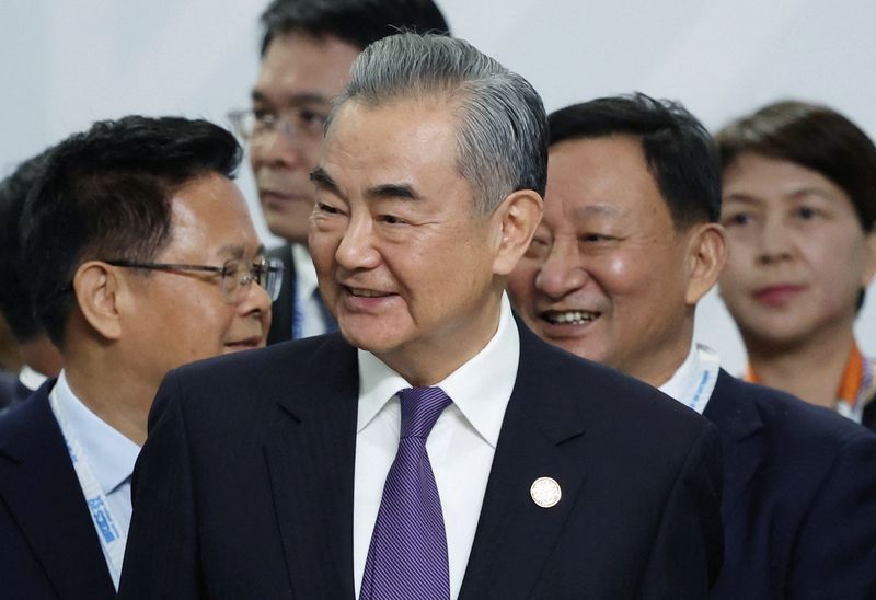 &copy; Reuters. Ministro das Relações Exteriores da China, Wang Yi, durante reunião do Brics na cidade russa de Kazann23/10/2024 Sputnik/Alexander Kazakov/Pool via REUTERS