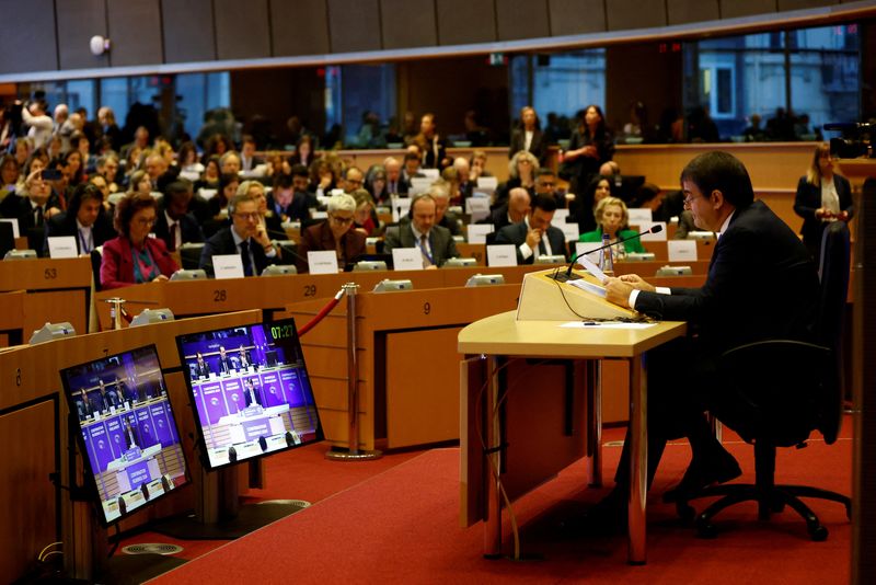 © Reuters. Raffaele Fitto, Executive Vice-President-designate for Cohesion and Reforms, faces a confirmation hearing before the European Parliament's Regional Development Committee, in Brussels, Belgium November 12, 2024. REUTERS/Johanna Geron