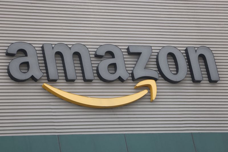 &copy; Reuters. FILE PHOTO: A view shows the logo of Amazon at the Amazon Fulfillment Center during a media tour ahead of the holiday season in Tepotzotlan, Mexico, December 13, 2023. REUTERS/Gustavo Graf/File Photo