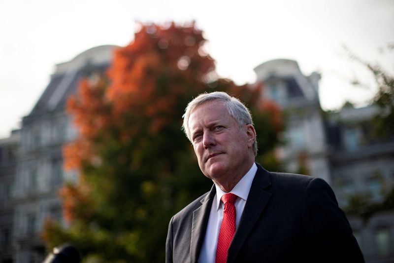 © Reuters. FILE PHOTO: White House Chief of Staff Mark Meadows speaks to reporters following a television interview, outside the White House in Washington, U.S. October 21, 2020. REUTERS/Al Drago/File Photo