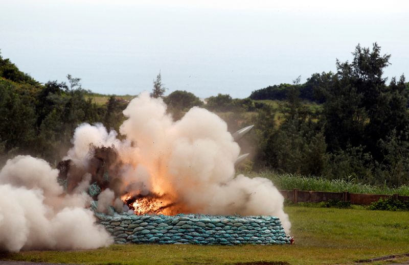 &copy; Reuters. FILE PHOTO: A Hawk surface-to-air missile is launched during a live fire test in Jeoupeng military base, Pingtung County, southern Taiwan, July 9, 2012. The drill was a simulation of procedures for an air raid on the military base. REUTERS/Pichi Chuang/Fi