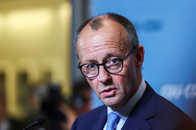 © Reuters. FILE PHOTO: German opposition leader Friedrich Merz of the Christian Democratic Union party (CDU) gives a statement on the day of a CDU faction meeting at the Bundestag, Germany's lower house of parliament, in Berlin, Germany, November 12, 2024.  REUTERS/Lisi Niesner/File Photo