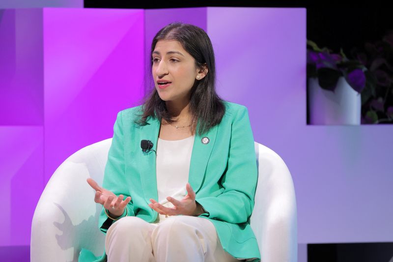 &copy; Reuters. FILE PHOTO: Lina Khan, chair of the Federal Trade Commission, speaks at The Wall Street Journal’s Future of Everything Festival in New York City, U.S., May 22, 2024. REUTERS/Andrew Kelly/File Photo