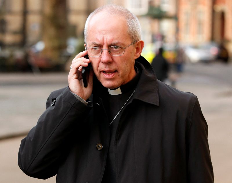 &copy; Reuters. FILE PHOTO: Archbishop of Canterbury Justin Welby arrives at York Minster before a service to consecrate Reverend Libby Lane as the first female Bishop in the Church of England, in York, northern England January 26, 2015. REUTERS/Phil Noble/File Photo