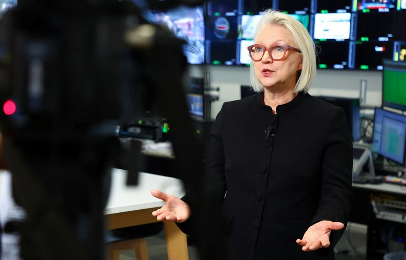 © Reuters. FILE PHOTO: German government economic adviser Monika Schnitzer answers journalists' questions during a Reuters interview in Berlin, Germany, January 10, 2023.  REUTERS/Fabrizio Bensch/File Photo