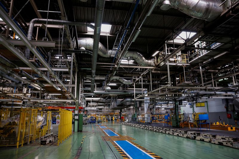 © Reuters. FILE PHOTO: A general view of the new factory of China's Chery Auto, at Zona Franca, in Barcelona, Spain April 19, 2024. REUTERS/Albert Gea/File Photo