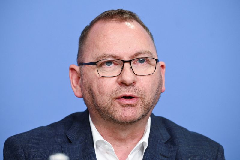 &copy; Reuters. FILE PHOTO: Frank Werneke, Chairman of the German united services trade union ver.di attends a news conference in Berlin, Germany, March 23, 2023. REUTERS/Annegret Hilse/File Photo