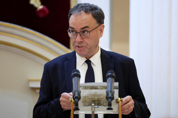 © Reuters. Governor of the Bank of England Andrew Bailey delivers a speech at the annual Mansion House dinner in London, Britain November 14, 2024. REUTERS/Isabel Infantes/Pool