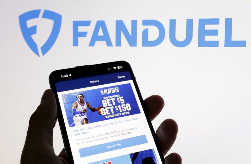 © Reuters. FILE PHOTO: Fanduel app and logo are seen in this illustration taken June 17, 2024. REUTERS/Dado Ruvic/Illustration/File Photo