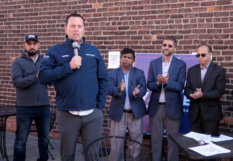 © Reuters. FILE PHOTO: Richard Grenell, a top advisor to former U.S. President Donald Trump and former Acting Director of National Intelligence, speaks to the attendees of a Muslims and Bangladeshi Americans for Trump  outreach event in Hamtramck, Michigan, U.S. November 2, 2024.  REUTERS/Rebecca Cook/File Photo