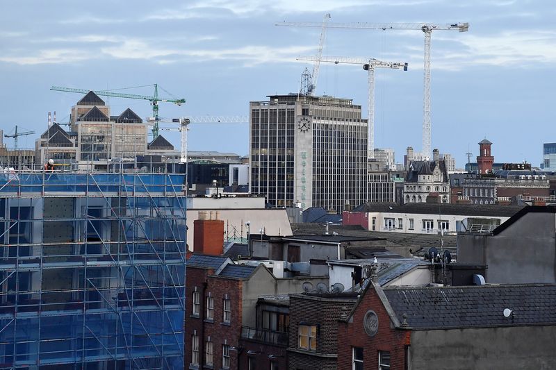 &copy; Reuters. FILE PHOTO: General view of the city centre skyline showing construction cranes and commercial buildings in Dublin, Ireland, January 25, 2022. REUTERS/Clodagh Kilcoyne/File Photo