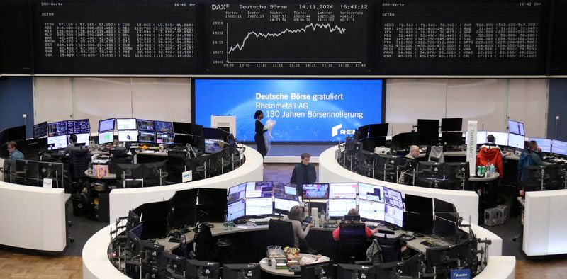 &copy; Reuters. Il grafico dell'indice azionario tedesco DAX è raffigurato alla borsa valori di Francoforte, Germania, 14 novembre 2024. REUTERS/Staff