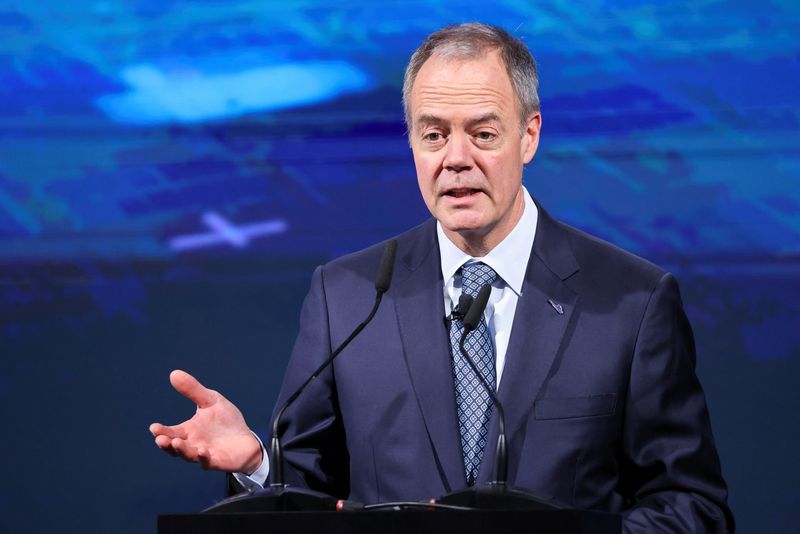 © Reuters. FILE PHOTO: Wolfspeed CEO Gregg Lowe speaks during an event in Ensdorf, Germany, February 1, 2023. REUTERS/Thilo Schmuelgen/File Photo