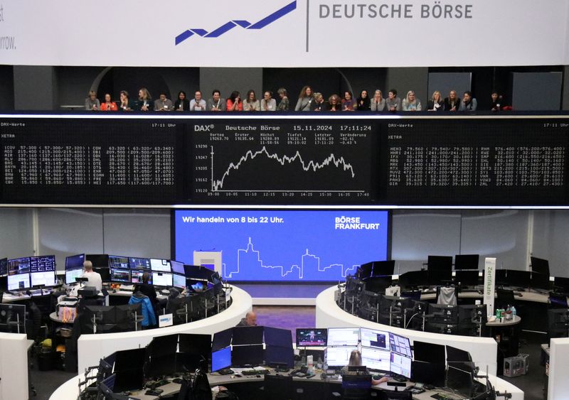 &copy; Reuters. FILE PHOTO: The German share price index DAX graph is pictured at the stock exchange in Frankfurt, Germany, November 15, 2024.    REUTERS/Staff/File Photo