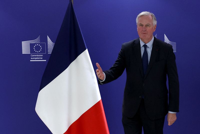 © Reuters. FILE PHOTO: French Prime Minister Michel Barnier meets European Commission President Ursula von der Leyen (not pictured) in Brussels, Belgium November 13, 2024. REUTERS/Yves Herman/File Photo