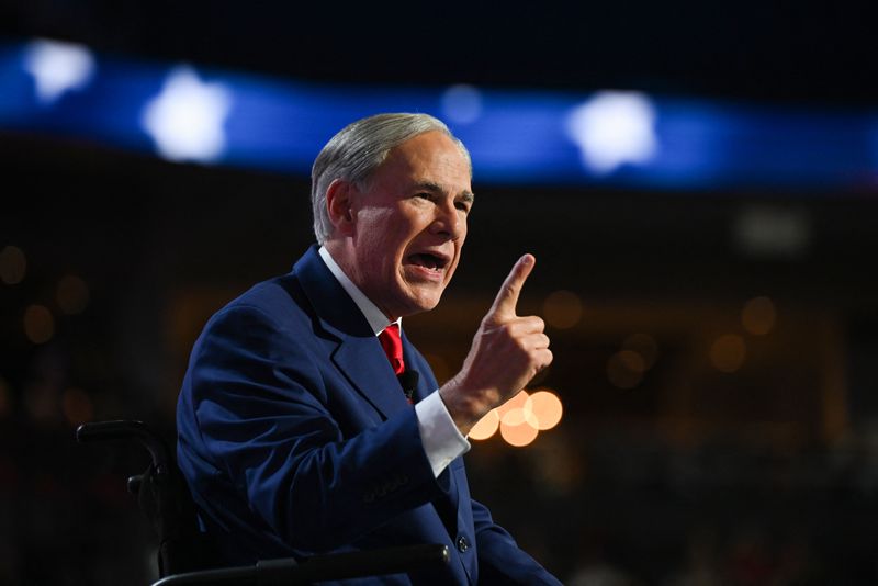 © Reuters. FILE PHOTO: Gov. Greg Abbott (TX) speaks on Day 3 of the Republican National Convention (RNC), at the Fiserv Forum in Milwaukee, Wisconsin, U.S., July 17, 2024. REUTERS/Callaghan O'hare/File Photo