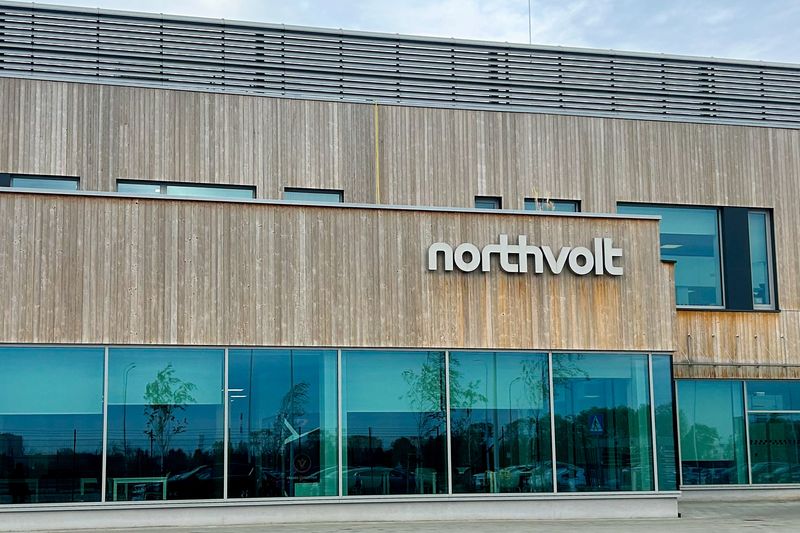 &copy; Reuters. FILE PHOTO: A logo is displayed on battery maker Northvolt's energy storage system plant in Gdansk, Poland,  October 21, 2024. REUTERS/Marie Mannes/File Photo