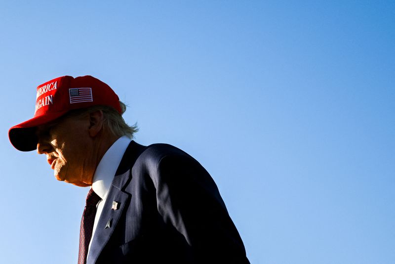 &copy; Reuters. FILE PHOTO: U.S. President-elect Donald Trump prepares to exit after viewing the launch of the sixth test flight of the SpaceX Starship rocket in Brownsville, Texas, U.S., November 19, 2024. Brandon Bell/Pool via REUTERS/File Photo