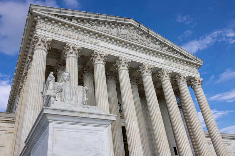 &copy; Reuters. FILE PHOTO: A view of the U.S. Supreme Court in Washington, U.S. June 29, 2024. REUTERS/Kevin Mohatt/File Photo