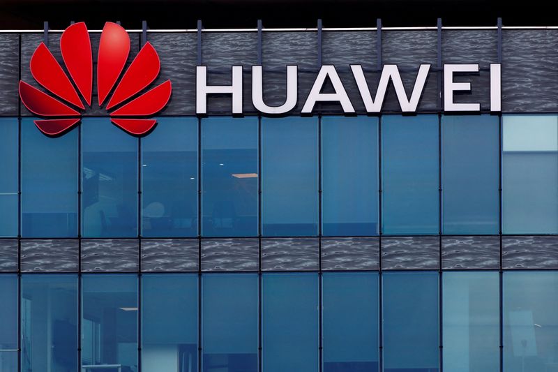 © Reuters. Logo da Huawei no prédio da empresa na França
15/07/2020
REUTERS/Gonzalo Fuentes/Arquivo