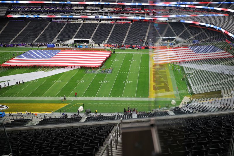 &copy; Reuters. Preparations are underway at Allegiant Stadium ahead of the NFL’s Super Bowl LVIII in Las Vegas, Nevada, U.S., February 9, 2024.   REUTERS/Brian Snyder/File Photo