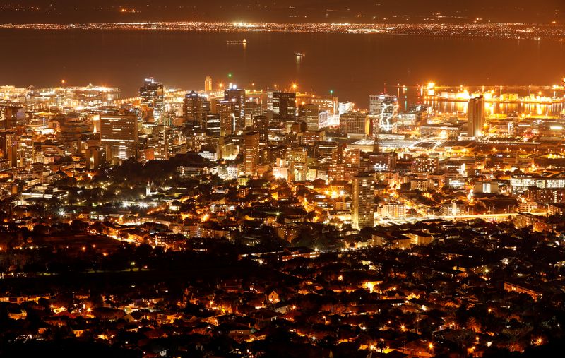 &copy; Reuters. Electricity lights up the central business district of Cape Town, South Africa, June 18, 2019. REUTERS/Mike Hutchings/ file photo