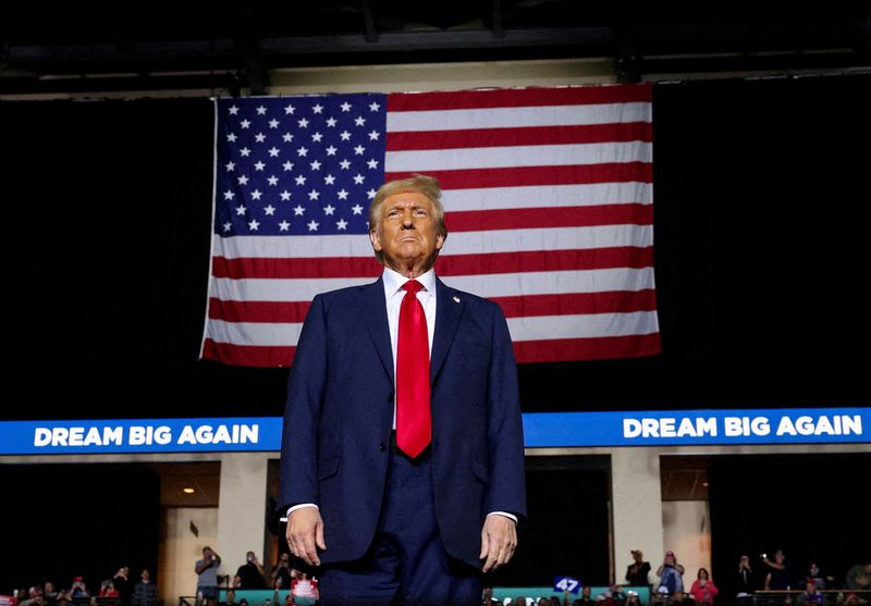 &copy; Reuters. Presidente eleito dos EUA, Donald Trump, durante evento de campanha em Allentown, na Pensilvânian29/10/2024nREUTERS/Brendan McDermid