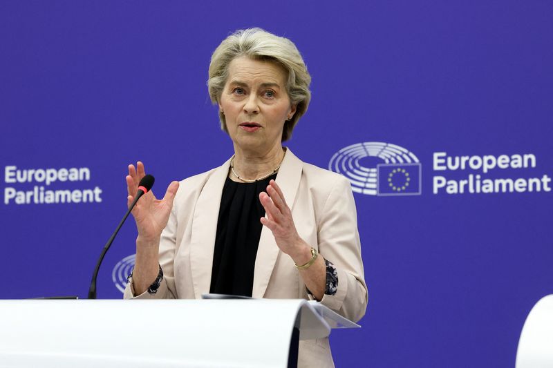 &copy; Reuters. European Commission President Ursula von der Leyen speaks during a press conference with European Parliament President Roberta Metsola (not pictured) following the parliament's vote to approve the new European Commission, in Strasbourg, France November 27