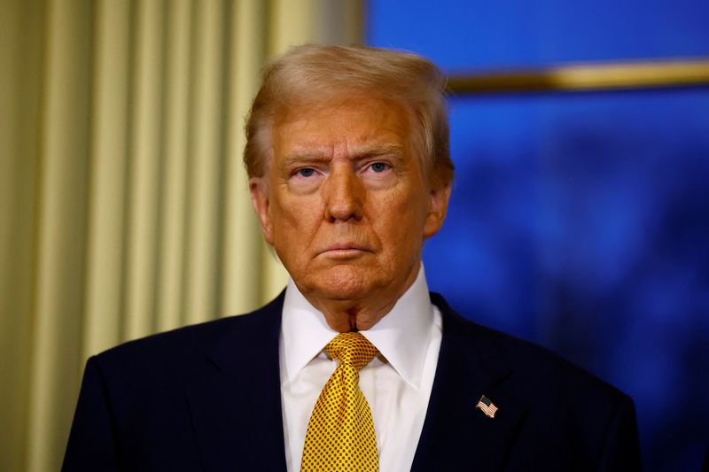 &copy; Reuters. FILE PHOTO: U.S. President-elect Donald Trump attends a meeting with French President Emmanuel Macron at the Elysee Palace in Paris as part of ceremonies to mark the reopening of the Notre-Dame de Paris Cathedral, five-and-a-half years after a fire ravage