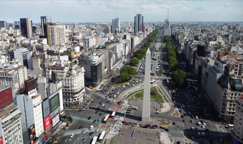 © Reuters. FILE PHOTO: A general view of the Obelisk in Buenos Aires, Argentina November 15, 2023. REUTERS/Agustin Marcarian/File Photo