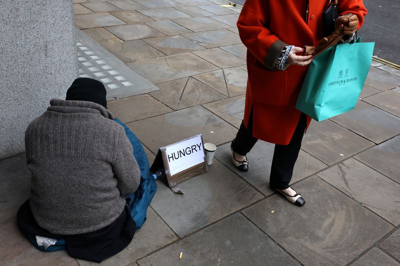 UK economy suffers first back-to-back declines since 2020