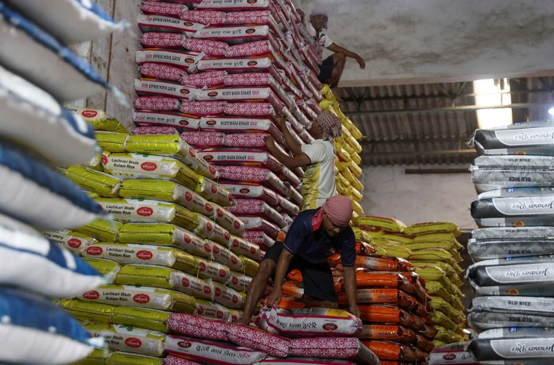 India's November wholesale inflation slows to 1.89% y/y