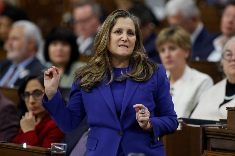 © Reuters. FILE PHOTO: Canada's Deputy Prime Minister and Minister of Finance Chrystia Freeland speaks during Question Period in the House of Commons on Parliament Hill in Ottawa, Ontario, Canada December 3, 2024. REUTERS/Blair Gable/File Photo