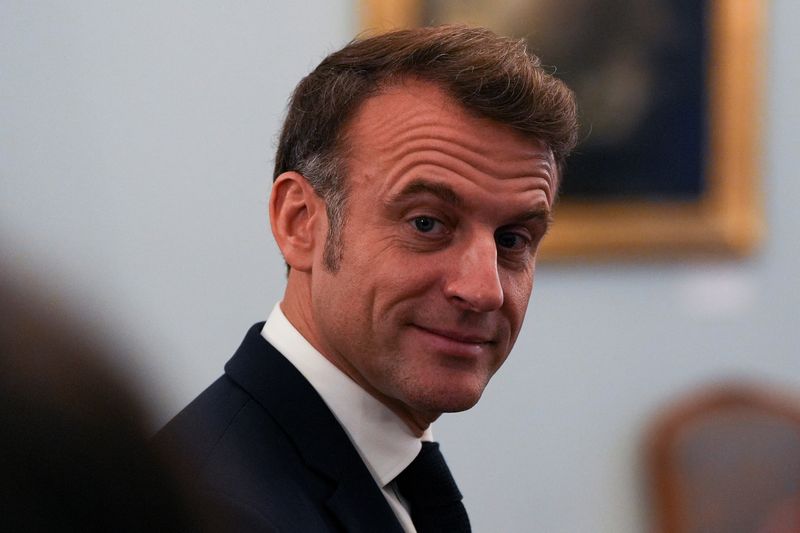 &copy; Reuters. Il presidente francese Emmanuel Macron all'incontro con il presidente polacco Andrzej Duda (non nella foto), presso il Palazzo presidenziale di Varsavia, Polonia, 12 dicembre 2024. REUTERS/Aleksandra Szmigiel