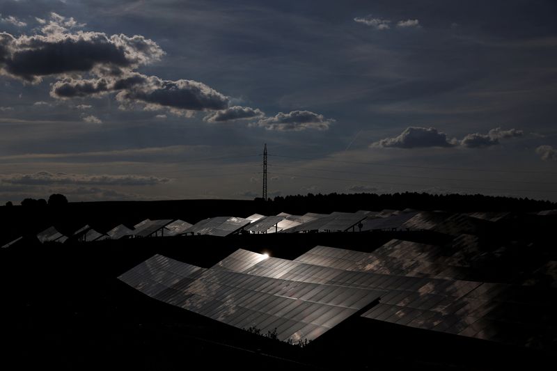 &copy; Reuters. Parque de energia solar na Espanha