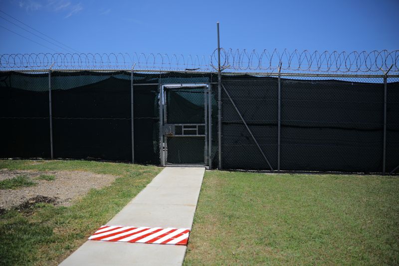 © Reuters. FILE PHOTO: An exit door is seen at the Guantanamo Bay U.S. Naval Base, Cuba, June 3, 2017. REUTERS/Carlos Barria/File Photo